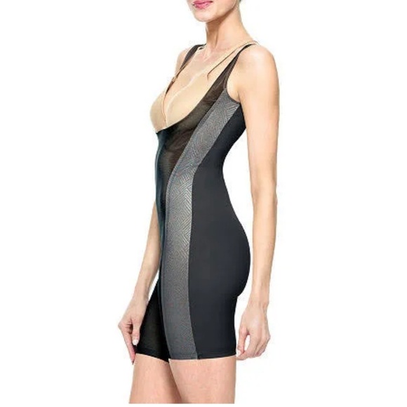 Assets by Spanx Luxe & Lean Metallic Open Bust Mid-Thigh Shapewear Large - Picture 2 of 12